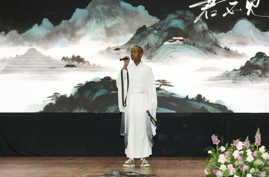 A contestant performs during the South Africa final of the 25th "Chinese Bridge" Chinese Proficiency Competition for Foreign College Students in Cape Town, South Africa, May 14, 2026. (PIC: Xinhua/Wang Lei)