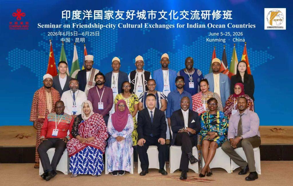 Delegates of the Seminar on Friendship-City Cultural Exchanges for Indian Oceans pose for an official photograph with the hosts, Mr. Li and Mr. Jonny Pan